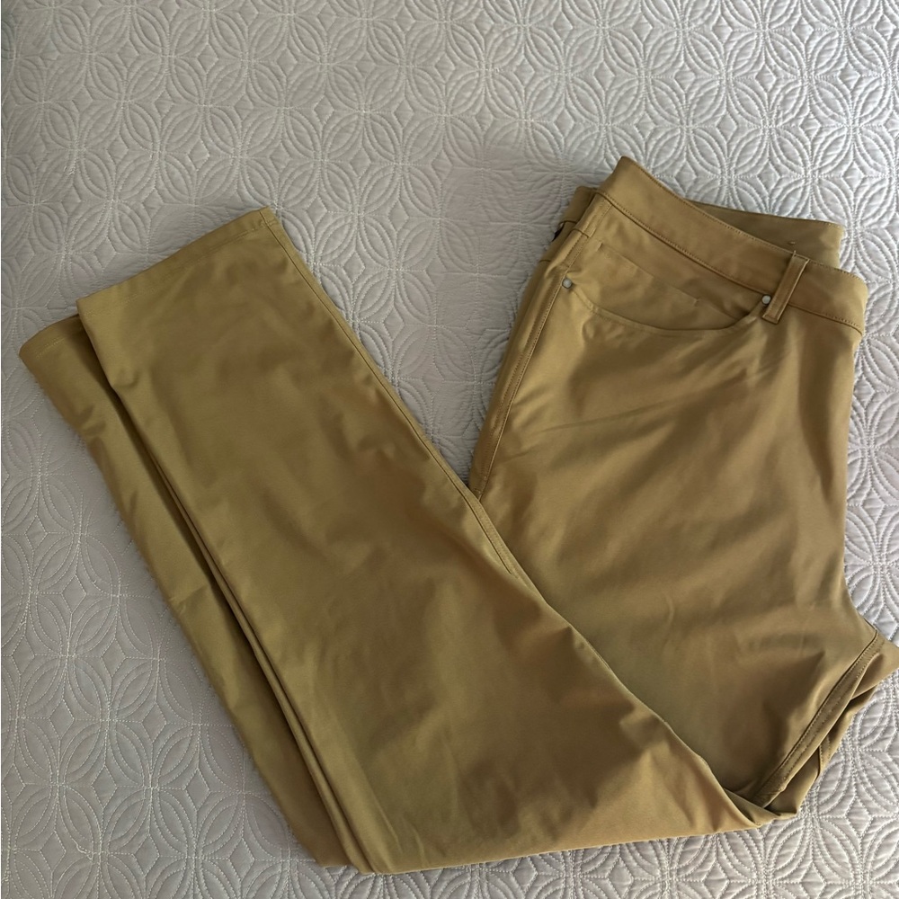 Lululemon men’s ABC classic fit pant warpstream